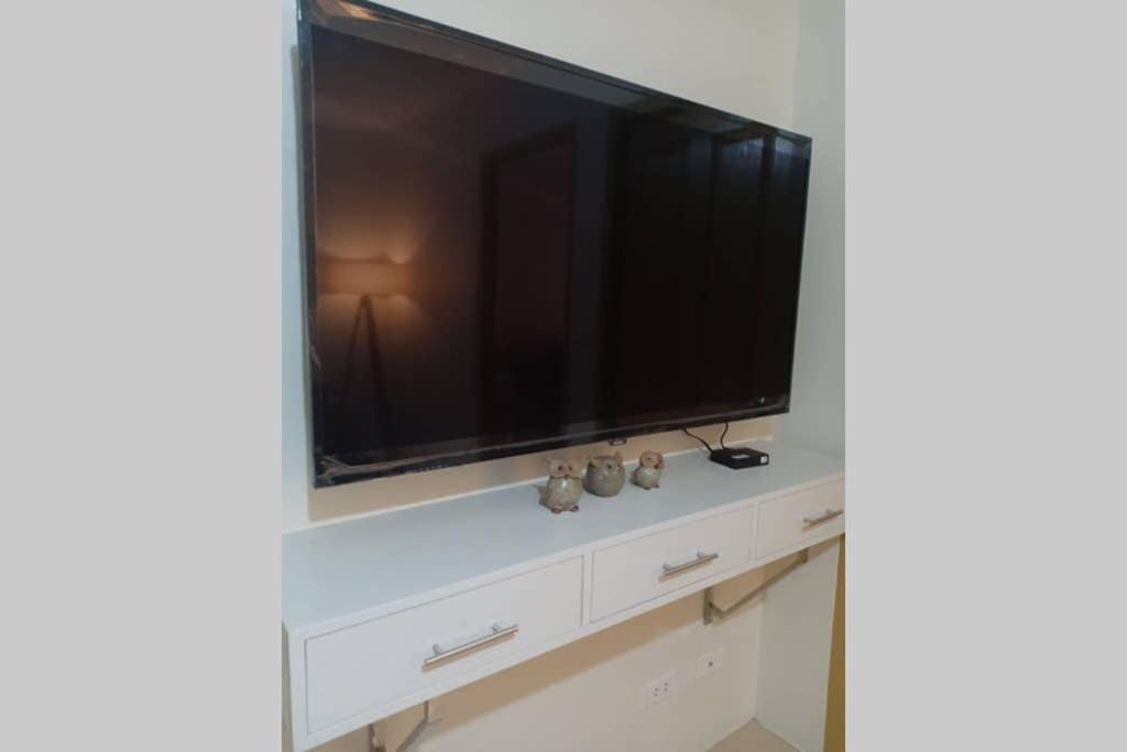 מנילה 2Br Apartment - Pasig Stay מראה חיצוני תמונה